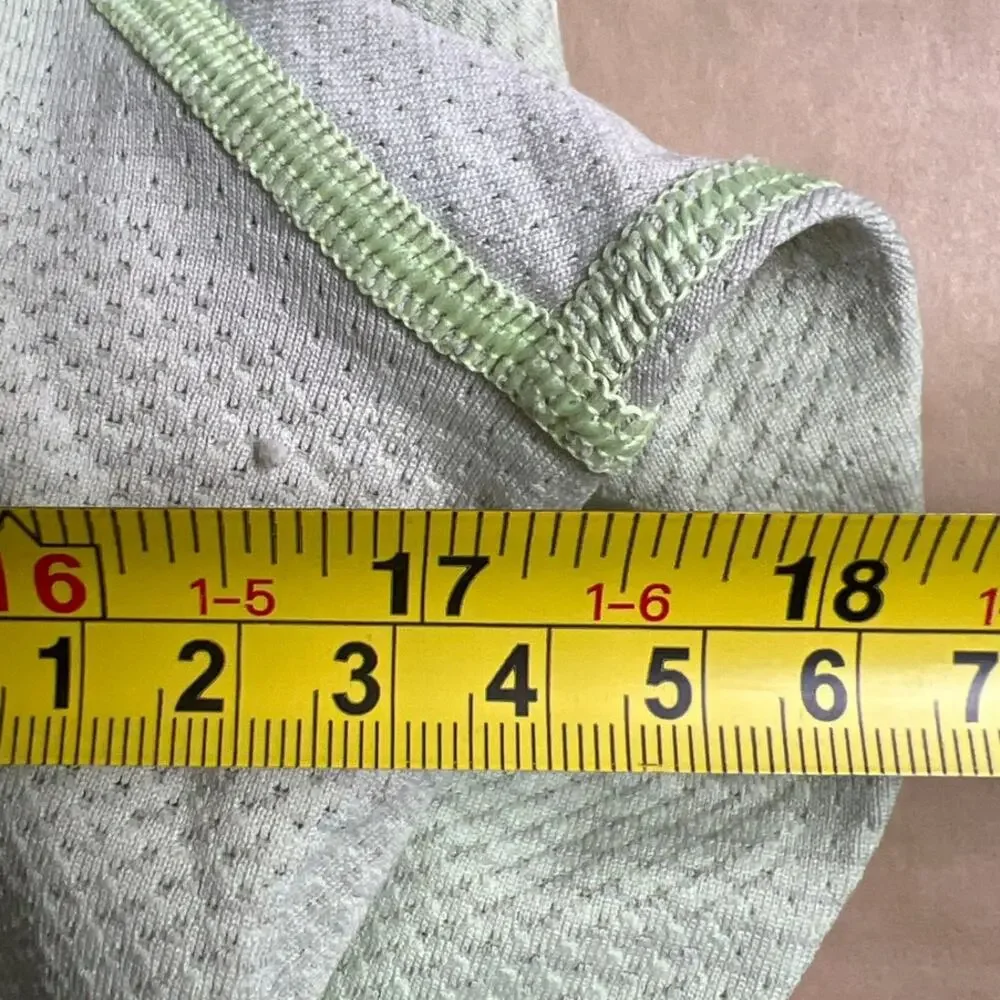 Lululemon Women Sz L Gray Swiftly Tech Long Sleeve Crew Neck Top Thumbholes